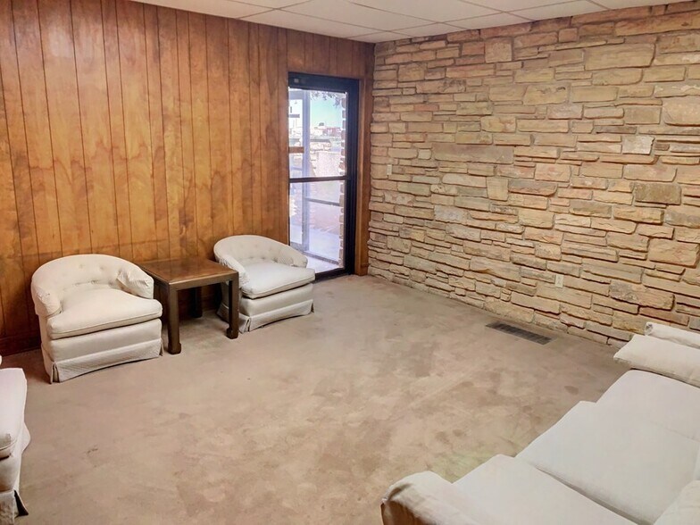 1206 W Interstate 20, Monahans, TX à vendre - Photo intérieure - Image 3 de 13