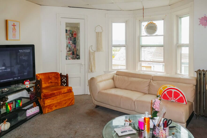 926 W Walnut St, Allentown, PA à vendre - Photo du bâtiment - Image 3 de 6