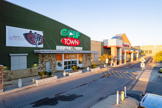 More details for 11420-11486 Sarcee Trl NW, Calgary, AB - Retail for Lease