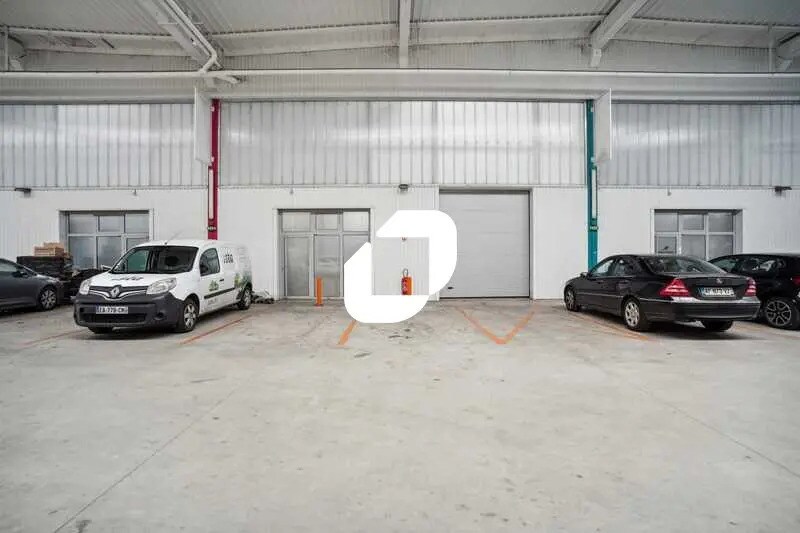 8-10 Rue Salvador Allende, Palaiseau à louer - Photo du bâtiment - Image 2 de 16