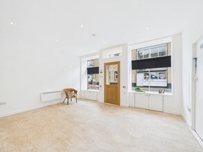 5 Tulloch St, Dingwall for lease Interior Photo- Image 2 of 3