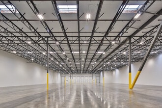 13949 Balboa Blvd, Sylmar, CA for lease Interior Photo- Image 2 of 13