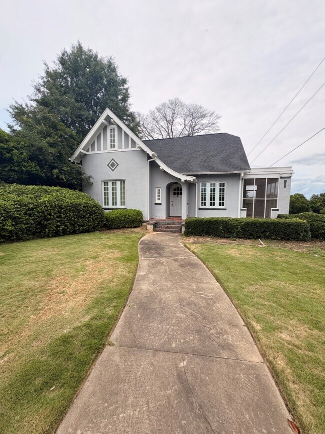 Plus de détails pour 2055 Vineville Ave, Macon-Bibb, GA - Bureau à vendre