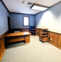 215 W Broadway St, Mount Pleasant, MI for lease Interior Photo- Image 2 of 4