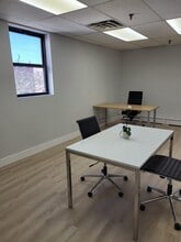 66-70 Randall Ave, Rockville Centre, NY for lease Interior Photo- Image 2 of 3