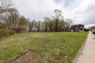 Plus de détails pour 132 South St, Glens Falls, NY - Terrain à vendre