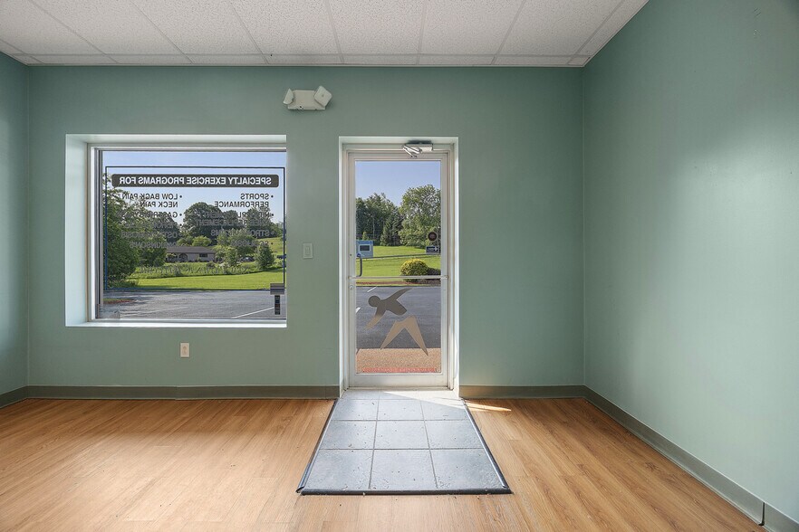 673 Morganza Rd, Canonsburg, PA à louer - Photo du bâtiment - Image 3 de 39