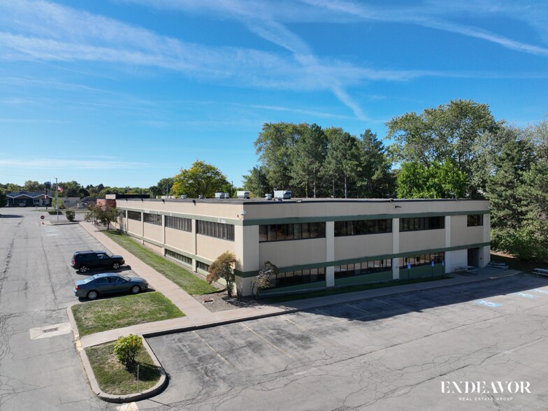 486-494 E Ridge Rd, Rochester, NY à vendre - Photo du bâtiment - Image 2 de 6