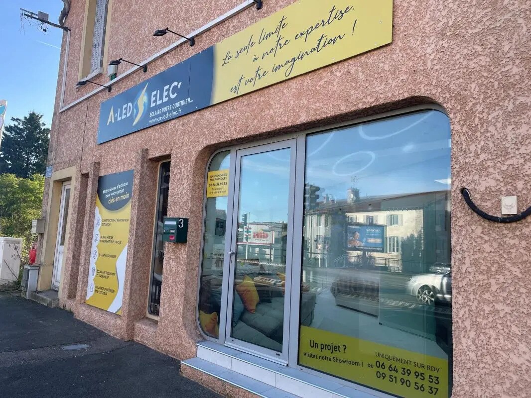 Flex in Bourg-en-Bresse for lease Primary Photo- Image 1 of 9