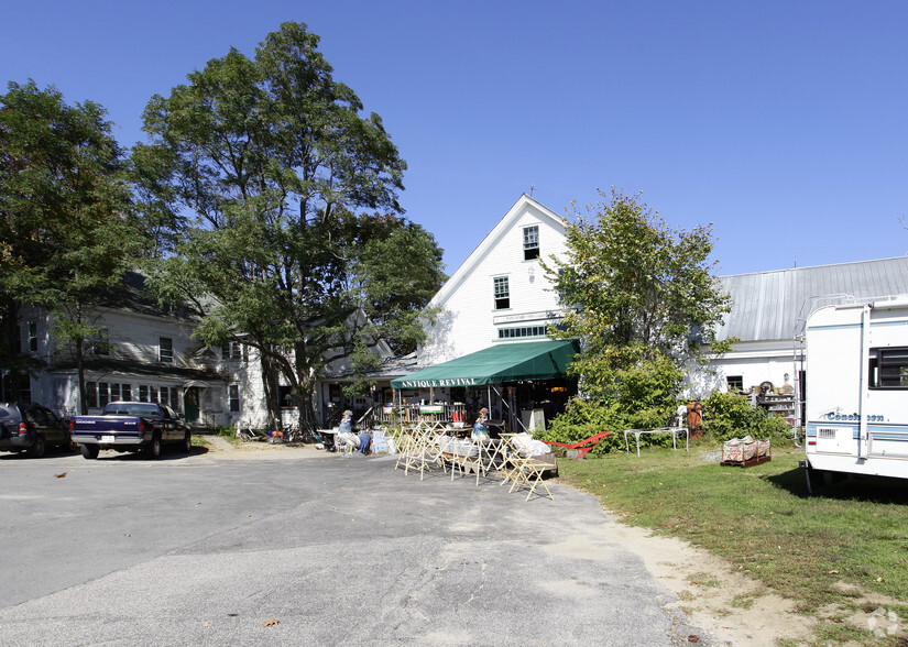 679 Roosevelt Trl, Naples, ME à vendre - Photo du bâtiment - Image 3 de 3