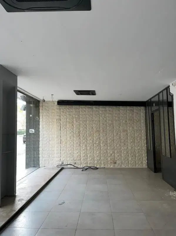 Paris, PAR 75011 - Unit 1 - - Interior Photo - Image 1 of 8