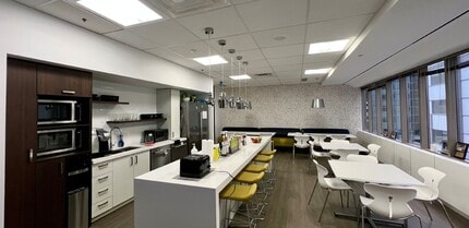 70 University Ave, Toronto, ON for lease Interior Photo- Image 1 of 4