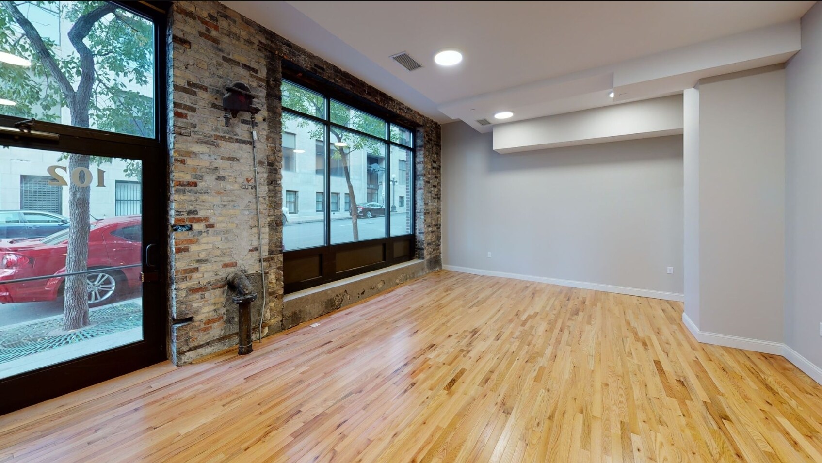 340 N Sibley St, Saint Paul, MN for lease Interior Photo- Image 1 of 13