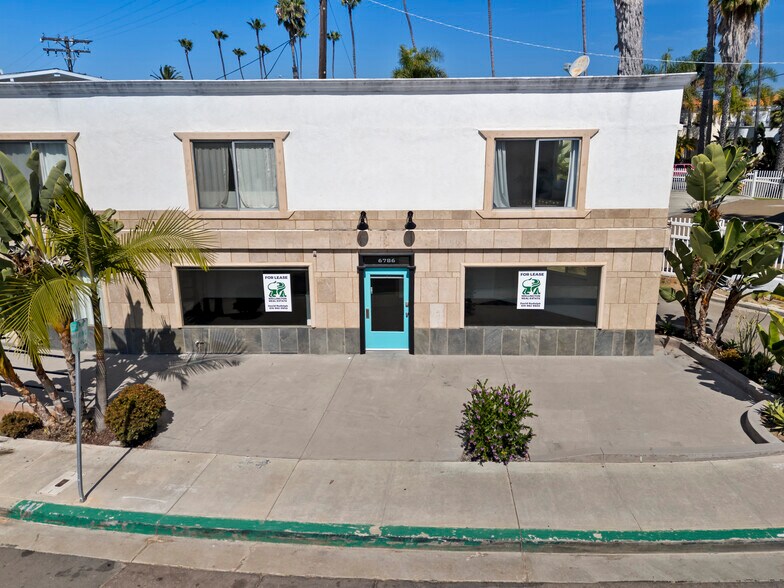6780-6786 La Jolla Blvd, La Jolla, CA à vendre - Photo du bâtiment - Image 2 de 13