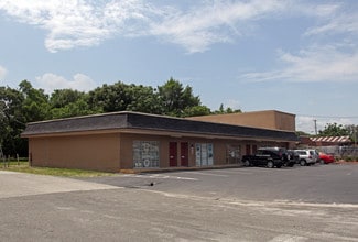 Plus de détails pour 12104-12108 N Nebraska Ave, Tampa, FL - Commerce de détail à louer