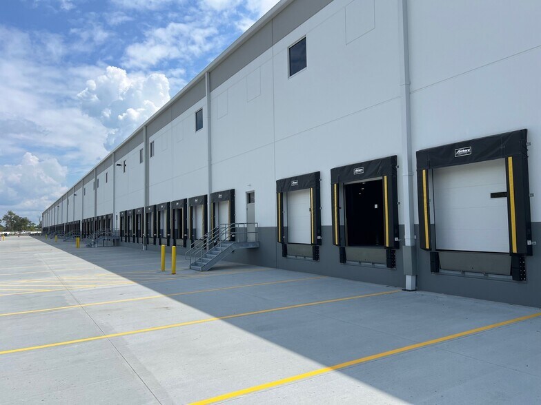 1775 Route 38, Lumberton, NJ à louer - Photo du bâtiment - Image 2 de 5