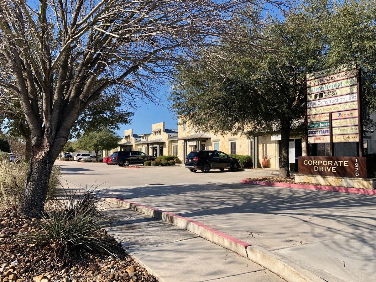 1920 Corporate Dr, San Marcos, TX 78666 - Unit B205 - - Interior Photo - Image 1 of 5