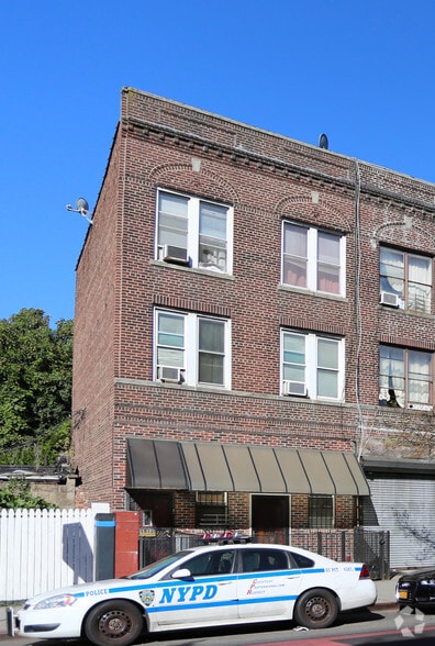 1512 Nostrand Ave, Brooklyn, NY for lease - Primary Photo - Image 1 of 8