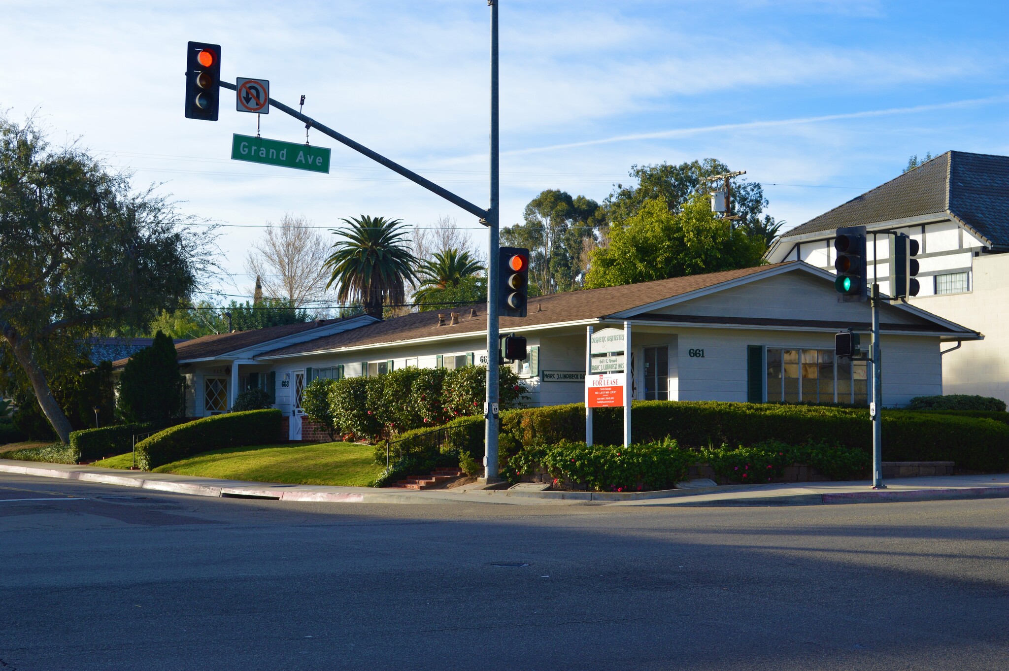 661-665 E Grand Ave, Escondido, CA à vendre Photo du bâtiment- Image 1 de 1