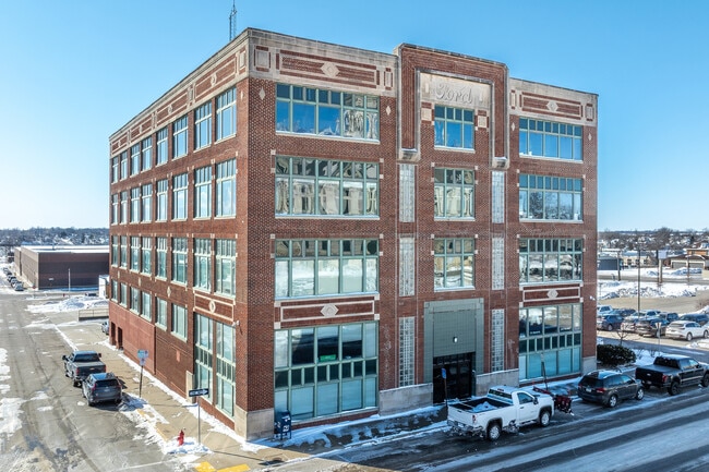 More details for Value-Add Downtown Landmark Office – for Auction, Marshalltown, IA