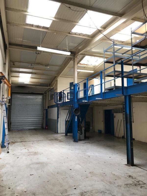 Industrial in Sainte-Geneviève-des-Bois for lease Interior Photo- Image 1 of 4