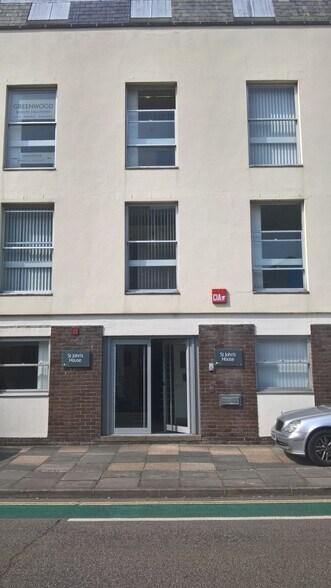 St Johns St, Chichester à louer - Photo du bâtiment - Image 3 de 4