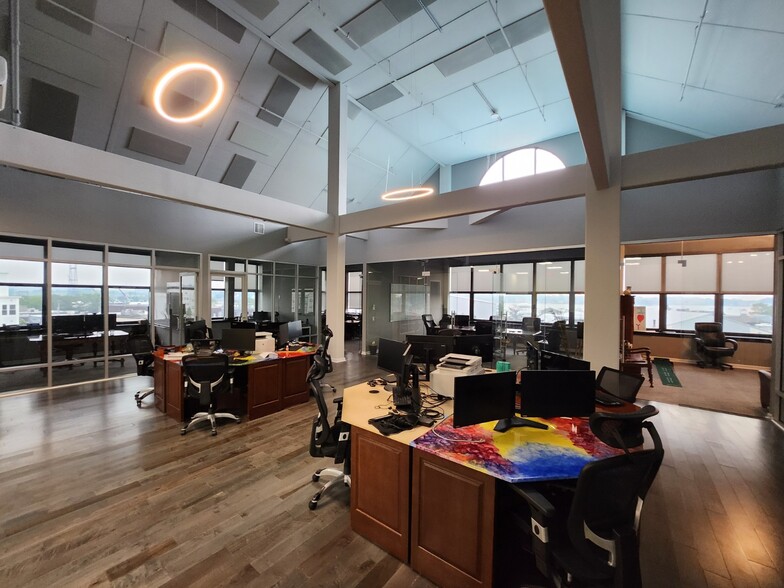 149 Water St, Norwalk, CT for lease - Interior Photo - Image 2 of 9