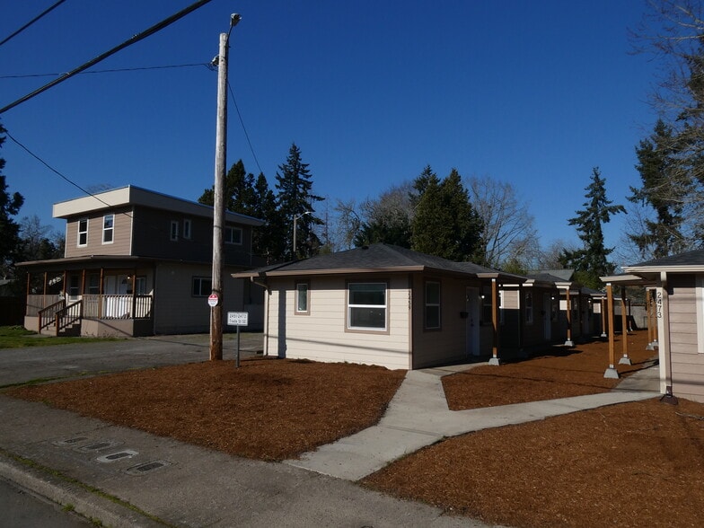 2451-2473 Trade St SE, Salem, OR for sale - Building Photo - Image 3 of 12