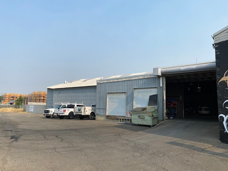 960 Arden Way, Sacramento, CA for sale - Building Photo - Image 2 of 8