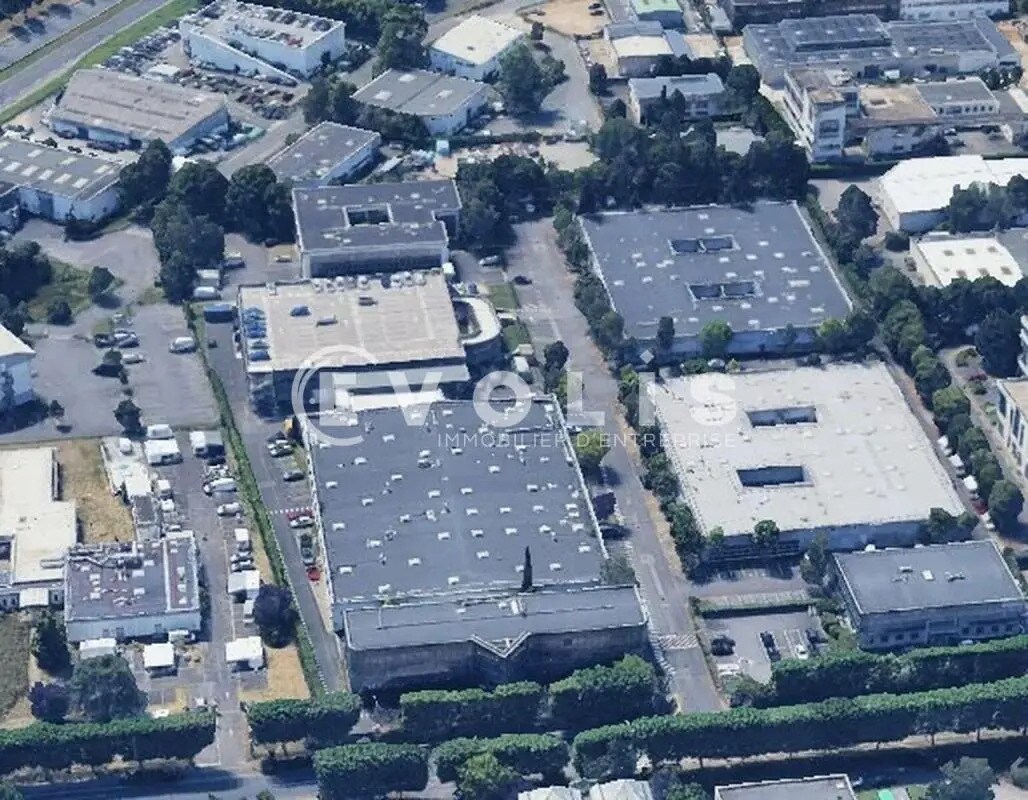 Flex in Les Ulis for lease Building Photo- Image 1 of 10