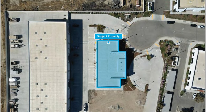 4616 Benchmark Court, Bakersfield, CA à louer - Photo du bâtiment - Image 2 de 5