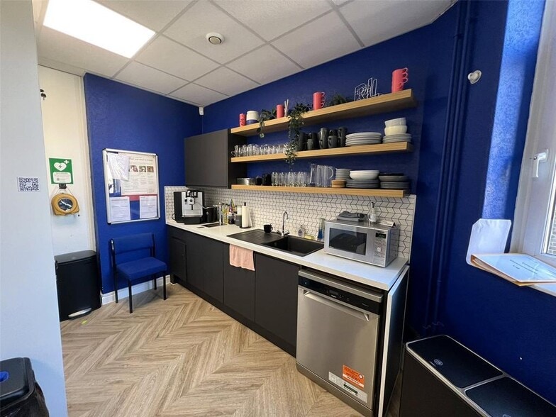 19-20 Clifftown Rd, Southend On Sea for lease - Building Photo - Image 3 of 20