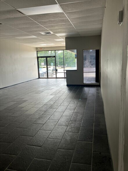 4701 Buena Vista Rd, Columbus, GA à louer - Photo intérieure - Image 2 de 7