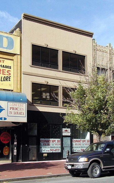 153-17 Jamaica Ave, Jamaica, NY à louer - Photo du bâtiment - Image 2 de 13