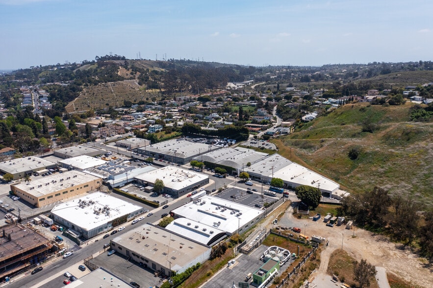 3641 S Holdrege Ave, Los Angeles, CA for lease - Building Photo - Image 3 of 13