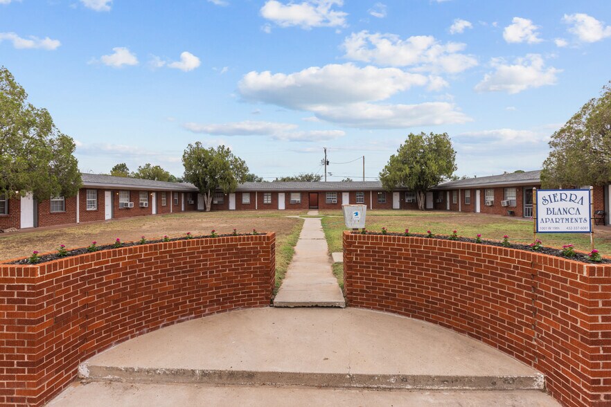 1001 W 19th St, Odessa, TX à vendre - Photo principale - Image 1 de 14