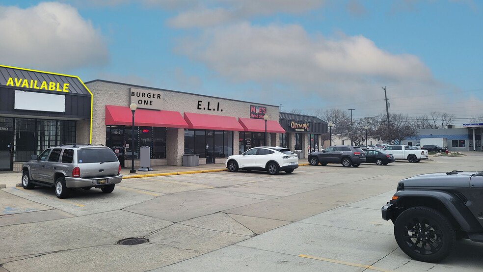 6700-6800 E 10 Mile Rd, Center Line, MI for lease - Building Photo - Image 1 of 6