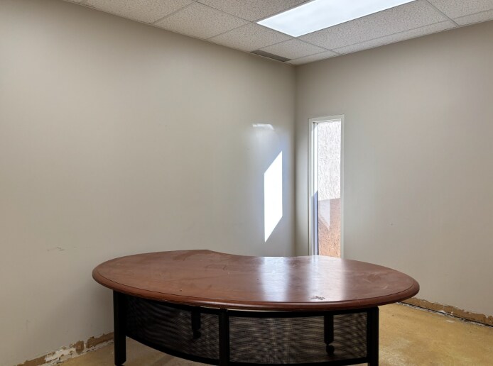 8-20 Worthington Access Dr, Maryland Heights, MO à louer - Photo du bâtiment - Image 3 de 28