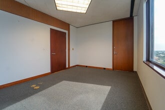 101 W Goodwin Ave, Victoria, TX for lease Interior Photo- Image 2 of 5