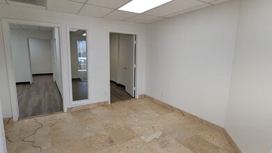 939 S 48th St, Tempe, AZ for lease Interior Photo- Image 2 of 5