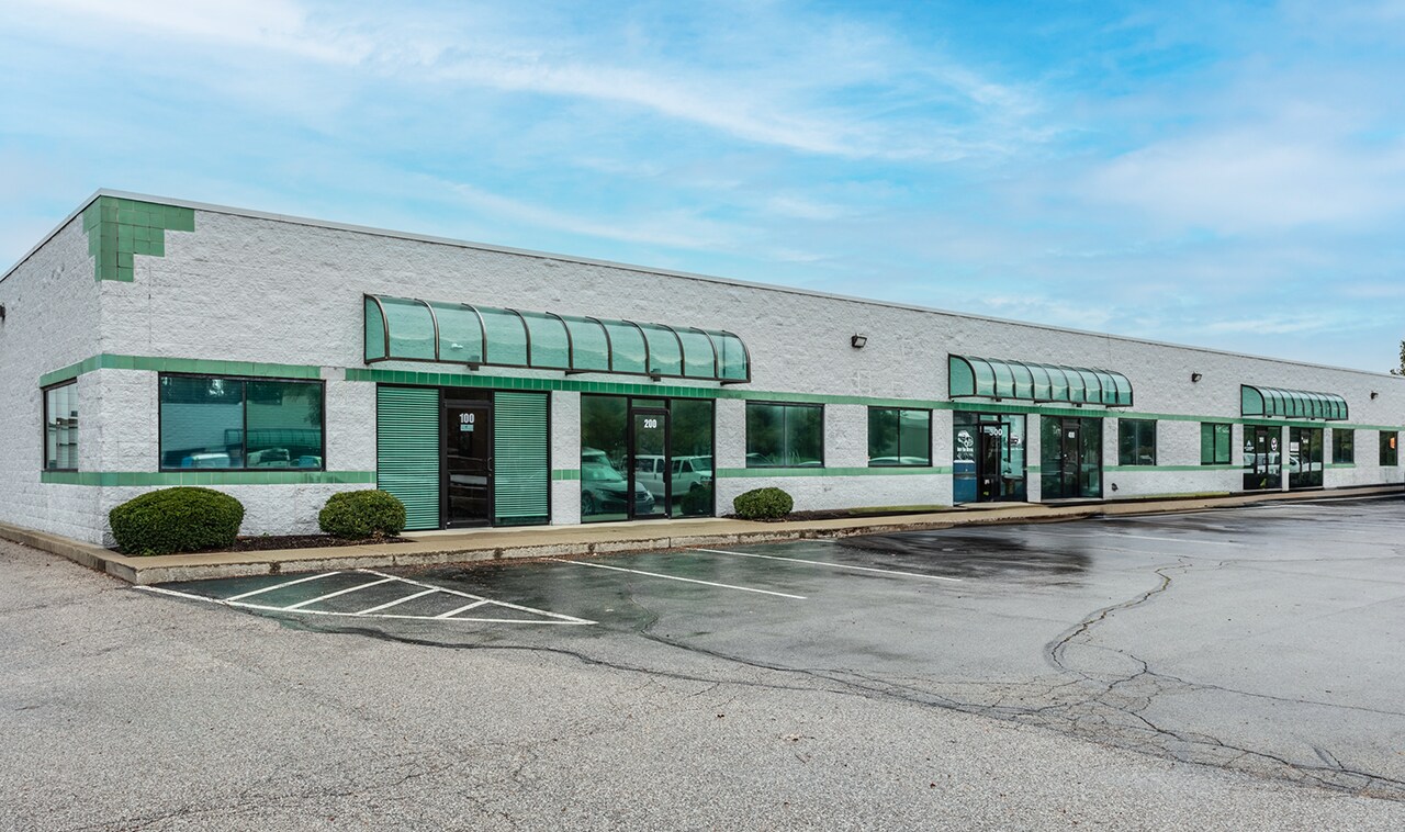 8481 Bash St, Indianapolis, IN à vendre Photo du bâtiment- Image 1 de 1