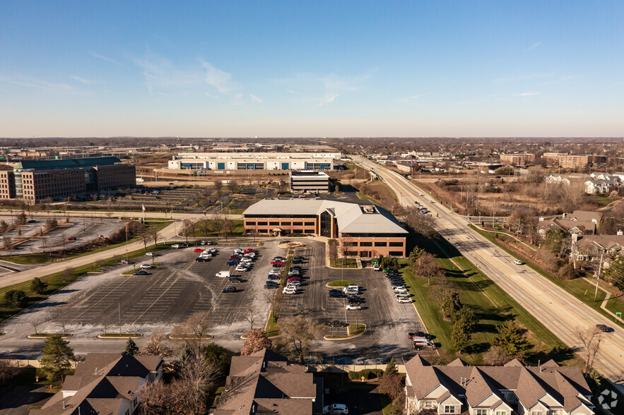 555 W Pierce Rd, Itasca, IL for lease - Aerial - Image 2 of 6