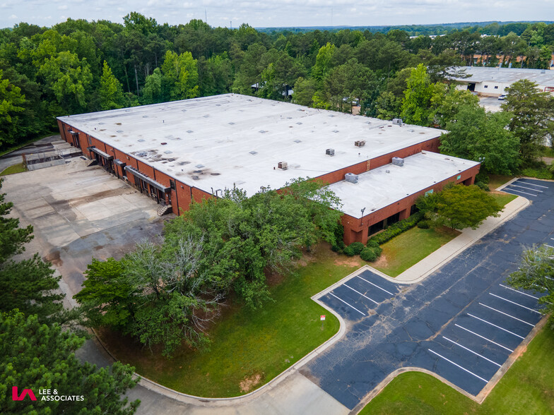 5383 Truman Dr, Decatur, GA à louer - Photo du bâtiment - Image 1 de 12