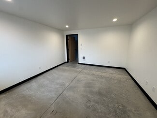 Plus de détails pour 647 7th Ave, Ponderay, ID - Industriel à louer