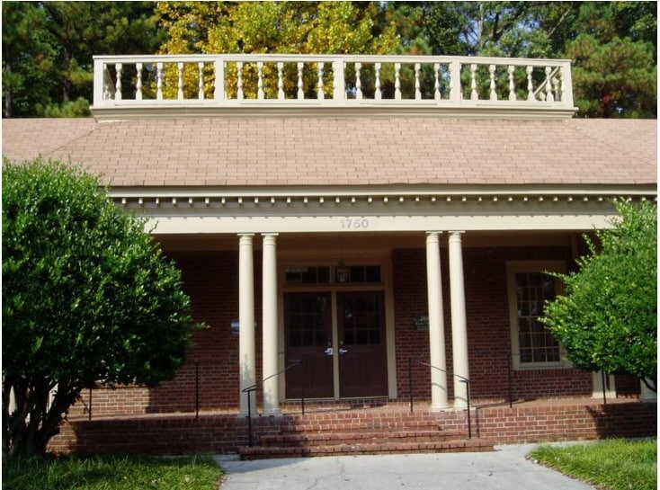 1750 Old Spring House Ln, Atlanta, GA for lease - Building Photo - Image 3 of 12