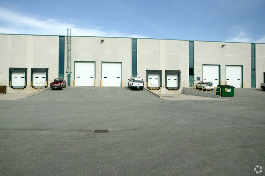 1550 Gezon Pky SW, Grand Rapids, MI à louer - Photo du bâtiment - Image 2 de 9