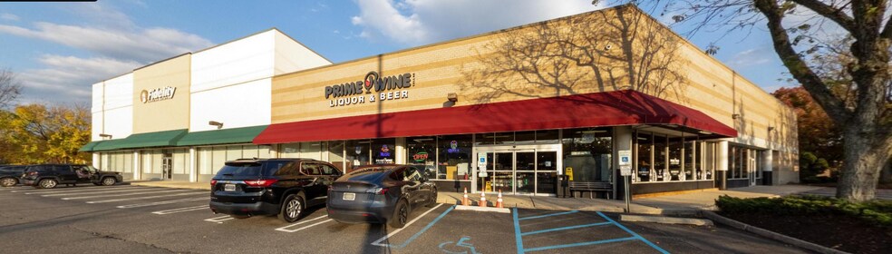 396 N State Rt 17, Paramus, NJ à louer - Photo du bâtiment - Image 2 de 5