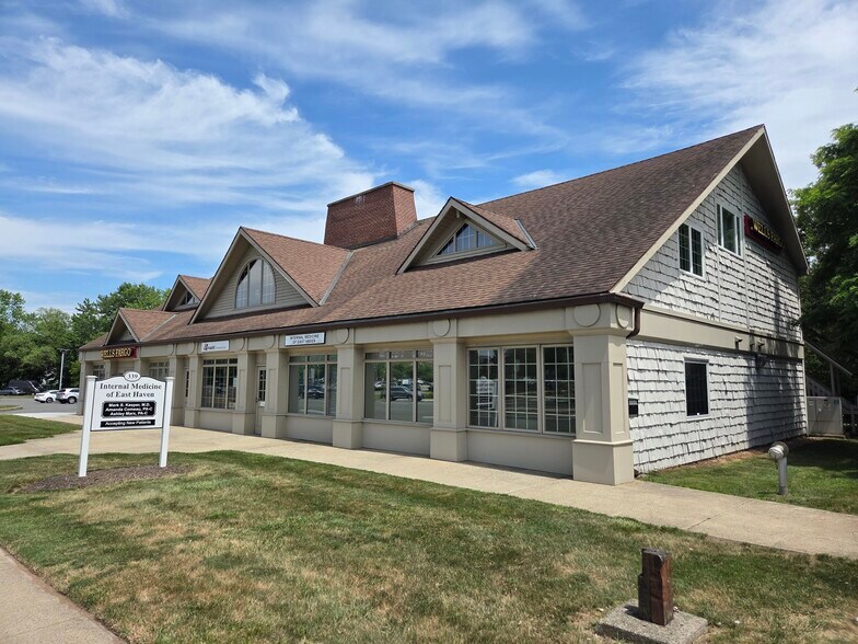 339 Hemingway Ave, East Haven, CT à vendre - Photo du bâtiment - Image 2 de 7