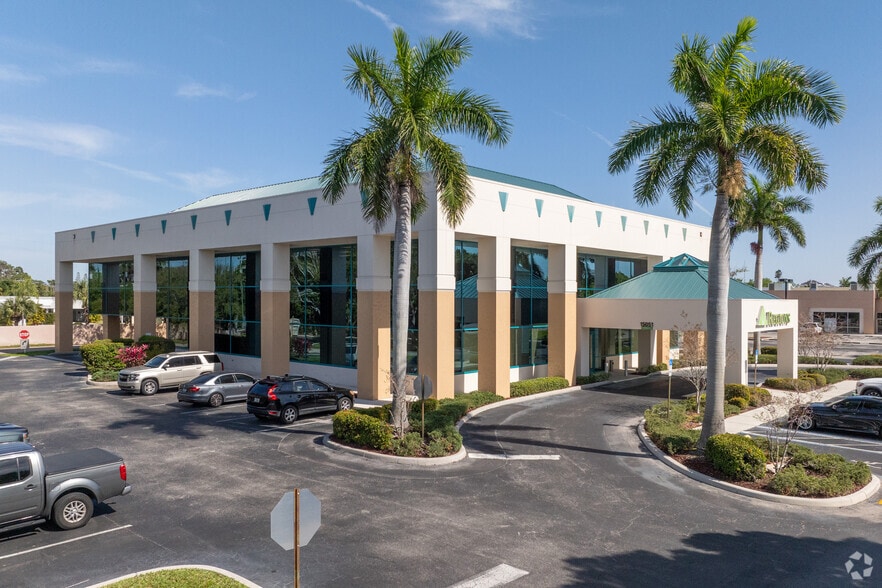 15051 S Tamiami Trl, Fort Myers, FL for lease - Building Photo - Image 1 of 8