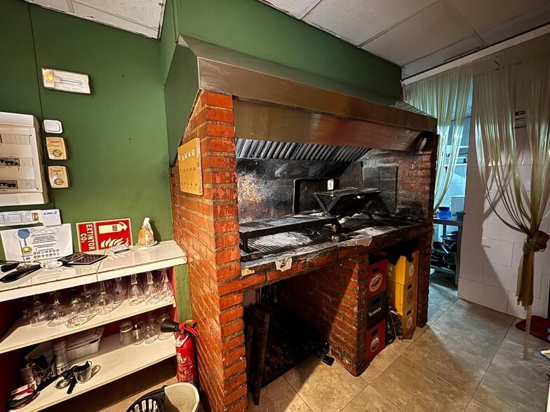 Retail in Santa Pola, Alicante for lease - Building Photo - Image 3 of 9